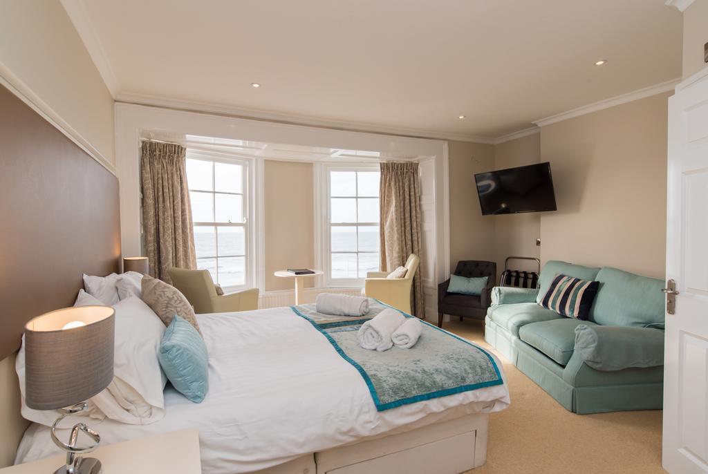 No 46 Marine Terrace Aparthotel Абъристуит Екстериор снимка