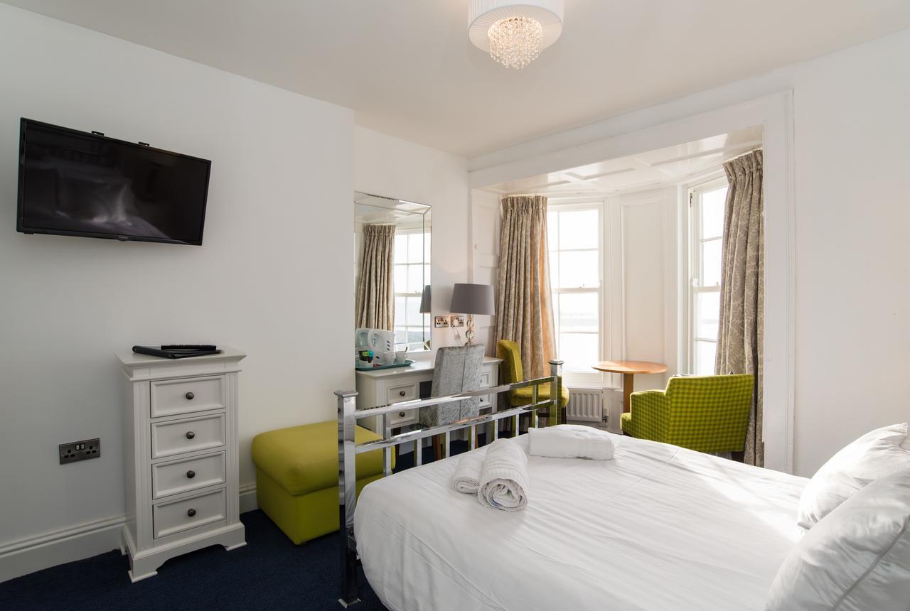 No 46 Marine Terrace Aparthotel Абъристуит Екстериор снимка