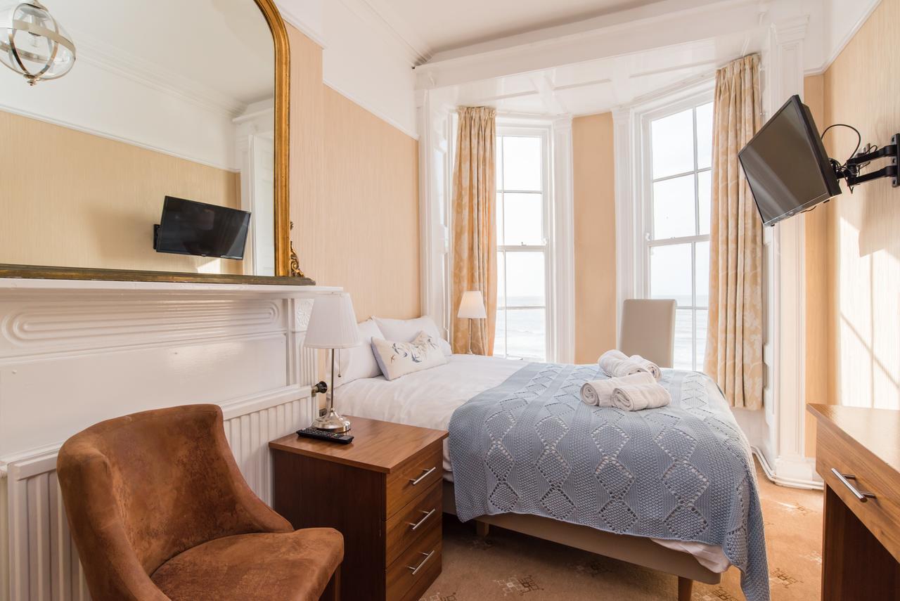 No 46 Marine Terrace Aparthotel Абъристуит Екстериор снимка
