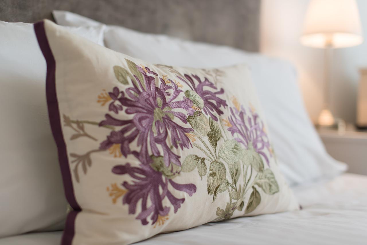 No 46 Marine Terrace Aparthotel Абъристуит Екстериор снимка